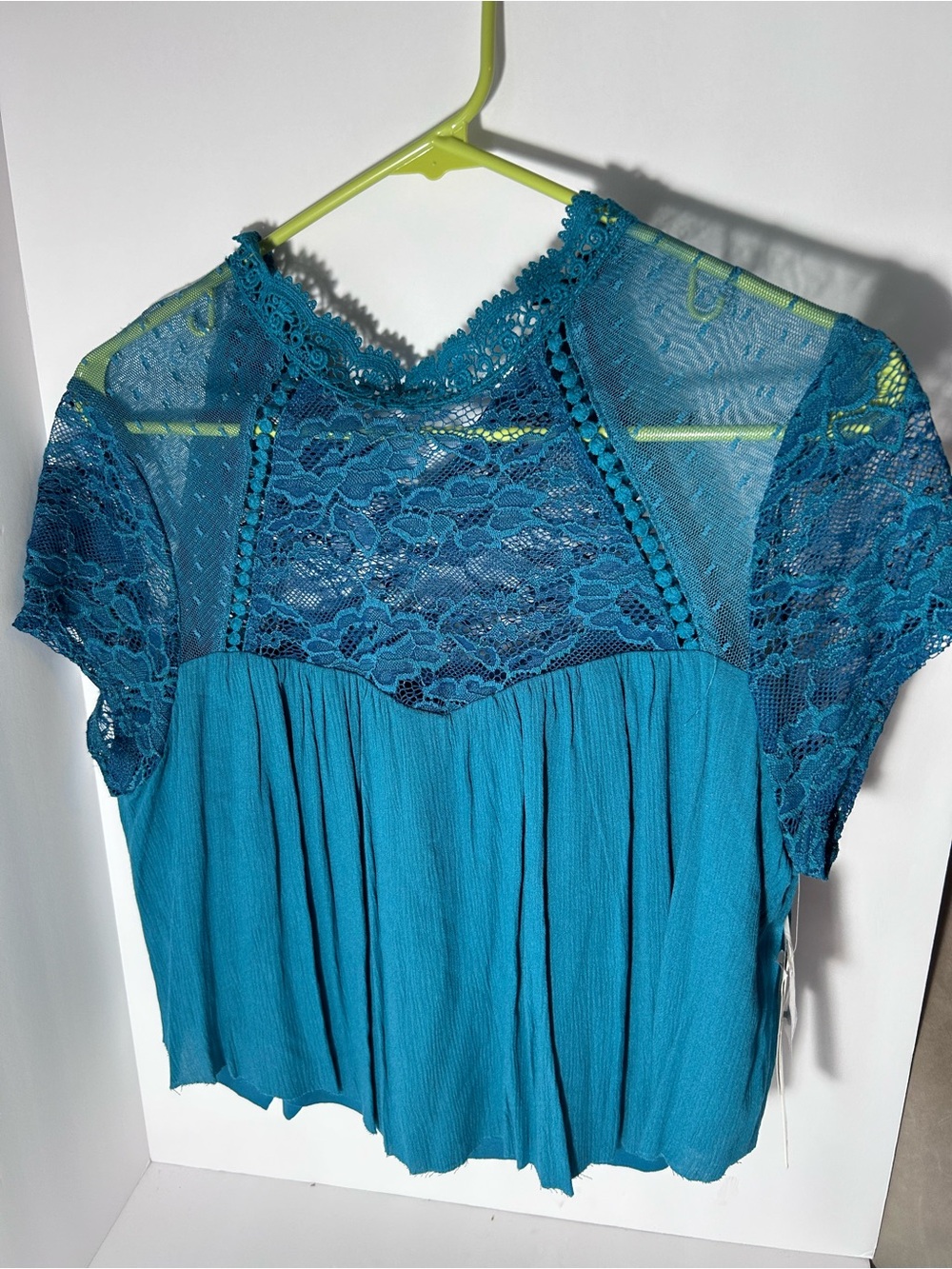 Love Reign Teal Lace Yoke Short Sleeve Blouse